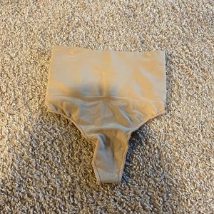 NWOT SKIMS high wasted Thong Shape Wear
